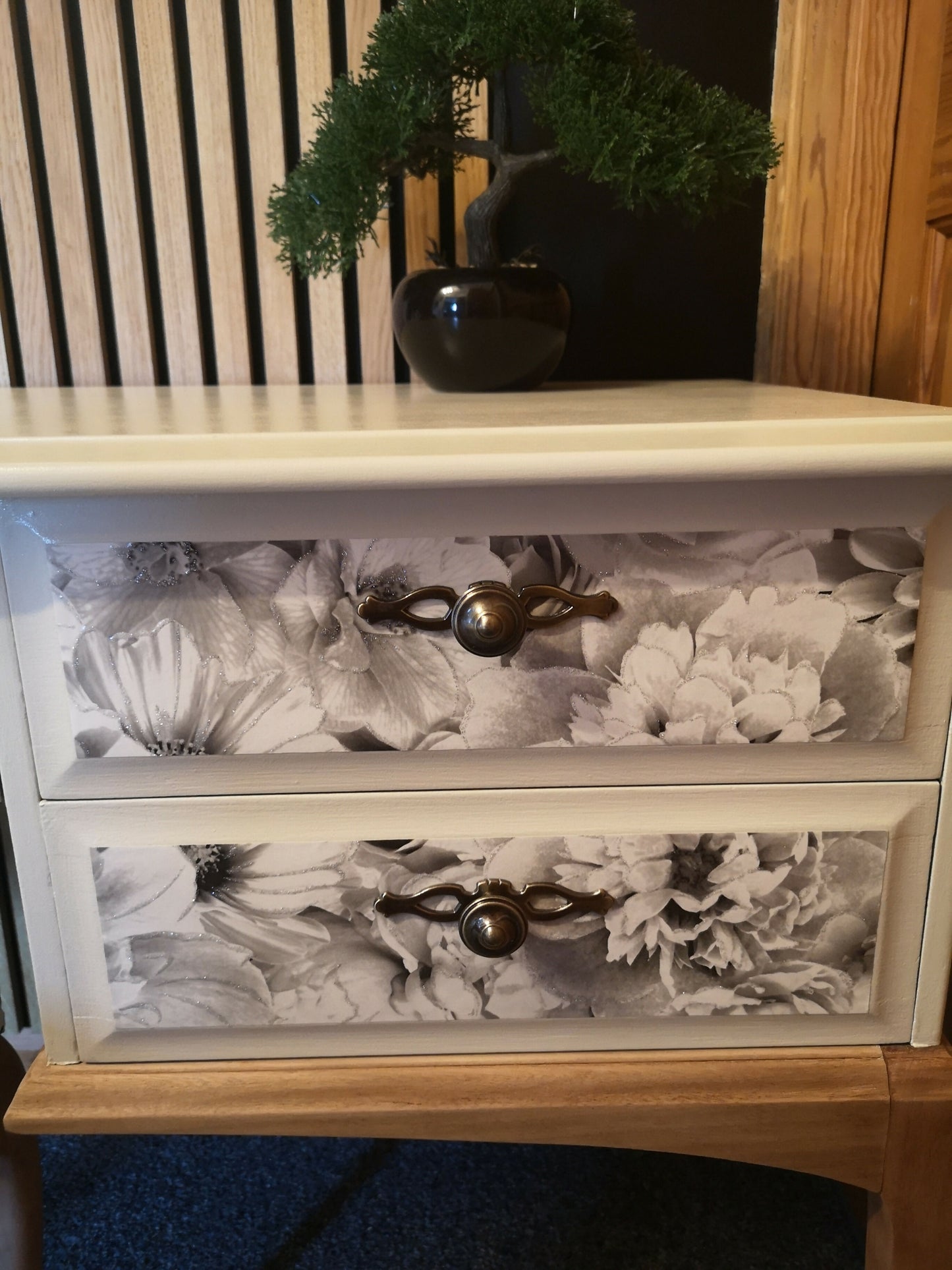 Stream Minstrel 5 drawer dressing table with stool