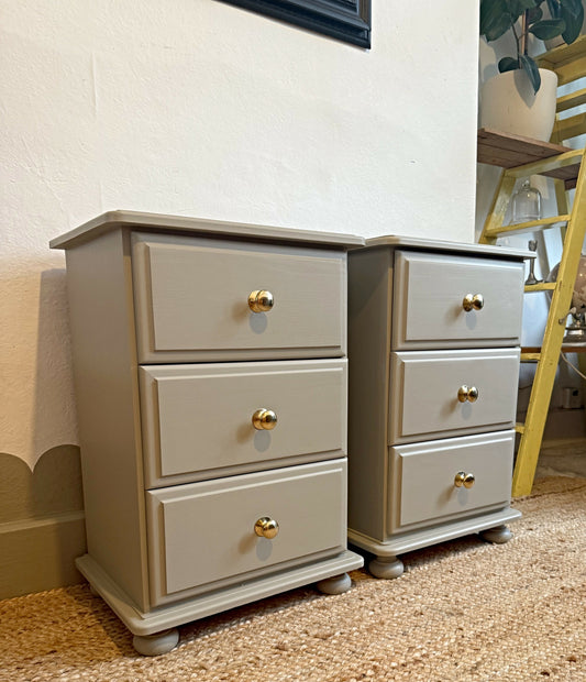 Newly refurbished pair of bedside drawers solid wood cabinets tables nightstands
