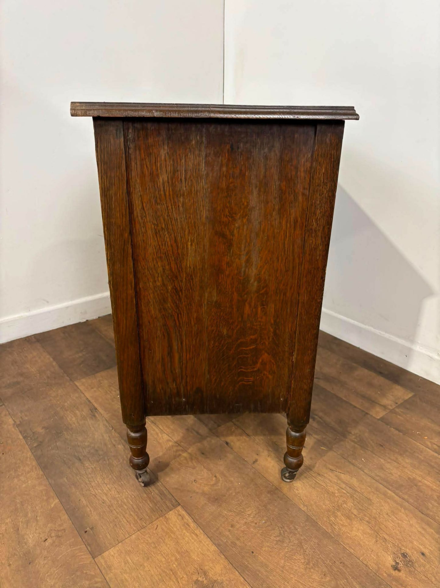 Vintage Oak Bedroom Chest of Three Drawers