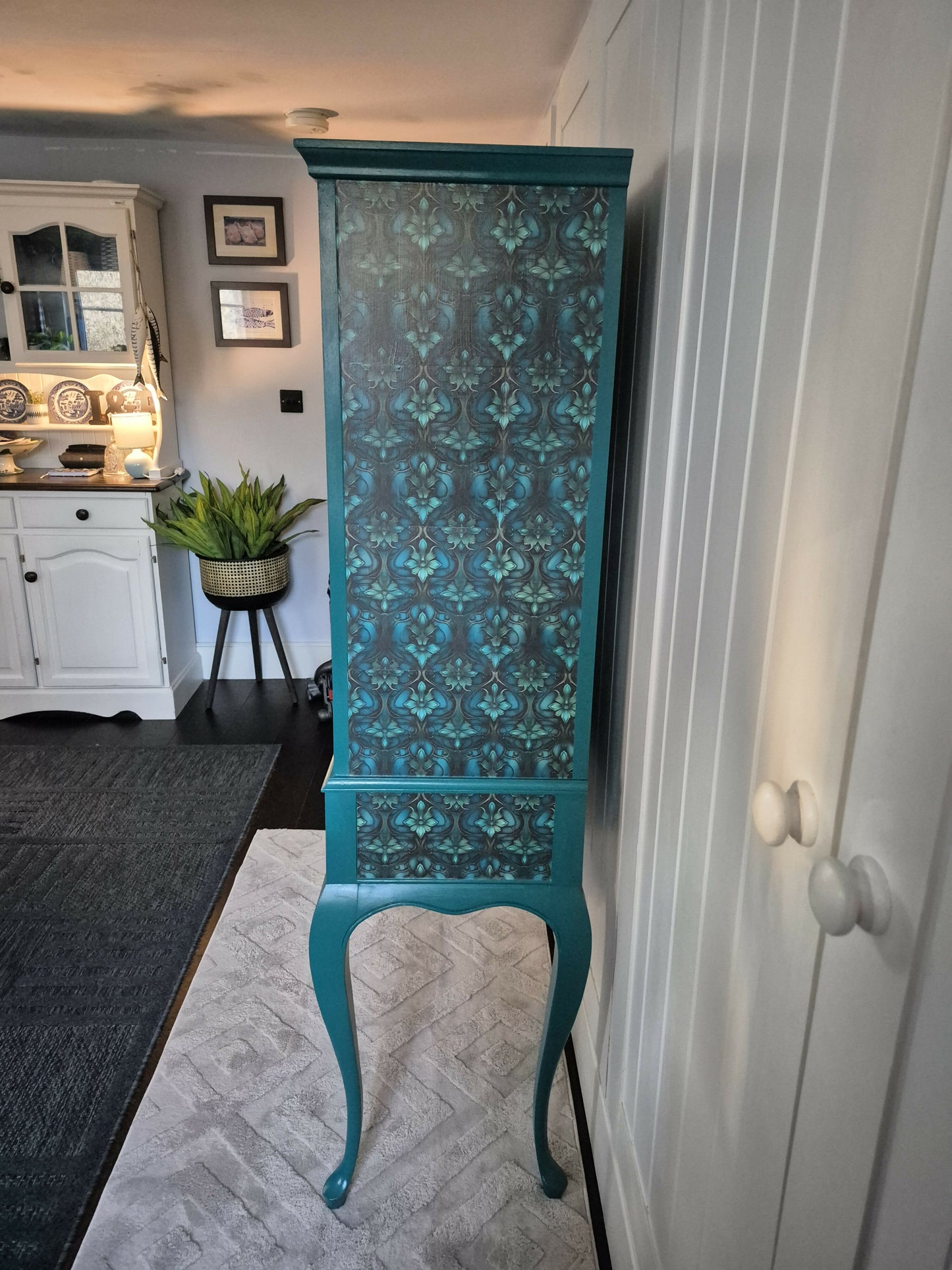 Exquisite Edwardian Cocktail Cabinet Luxury Upcycled – Teal & Peacock Decoupage, Mirrored Bar with LED & Gold Interior