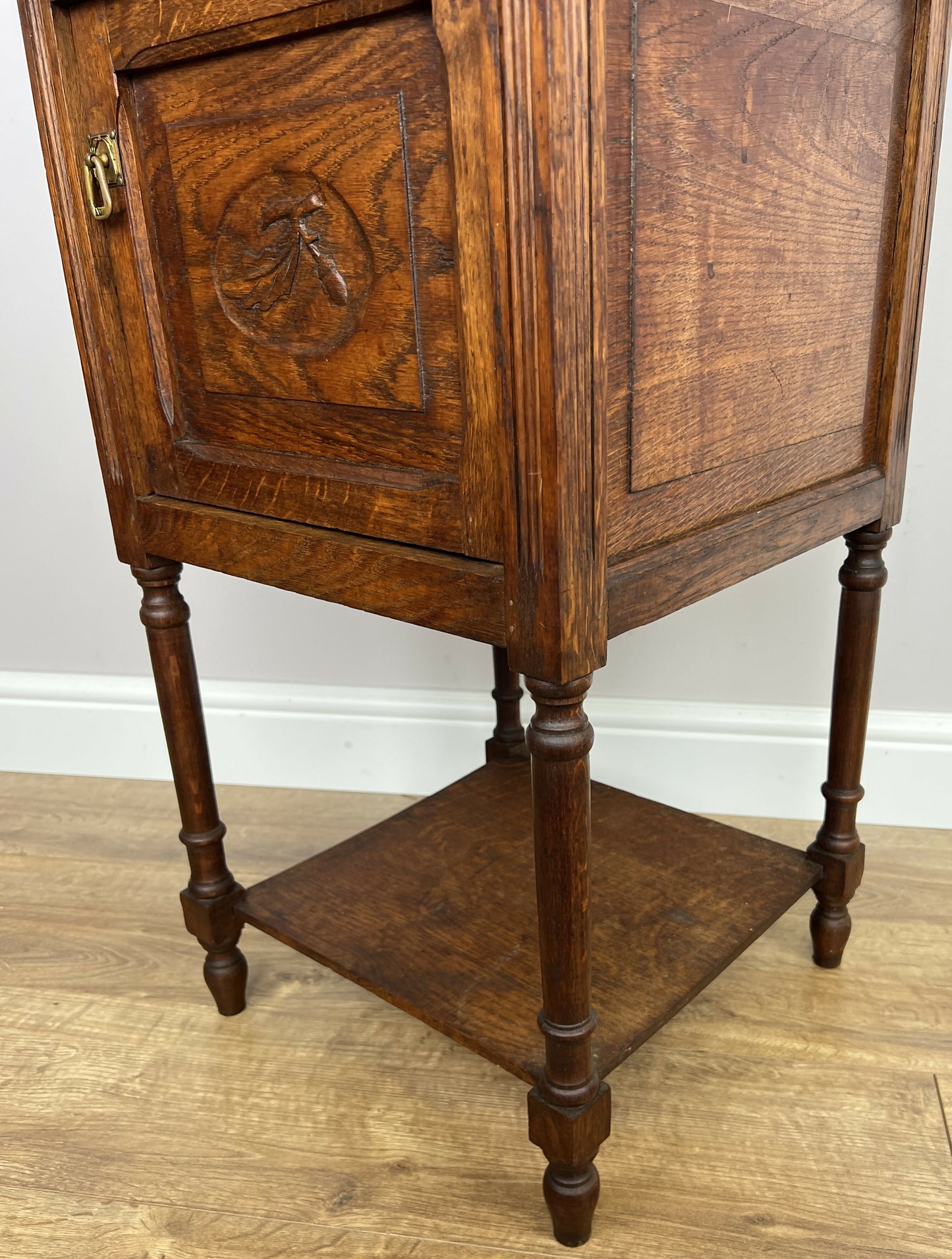 Bedside Table Antique French Style Oak Cabinet Carved Nightstand LOT 6393