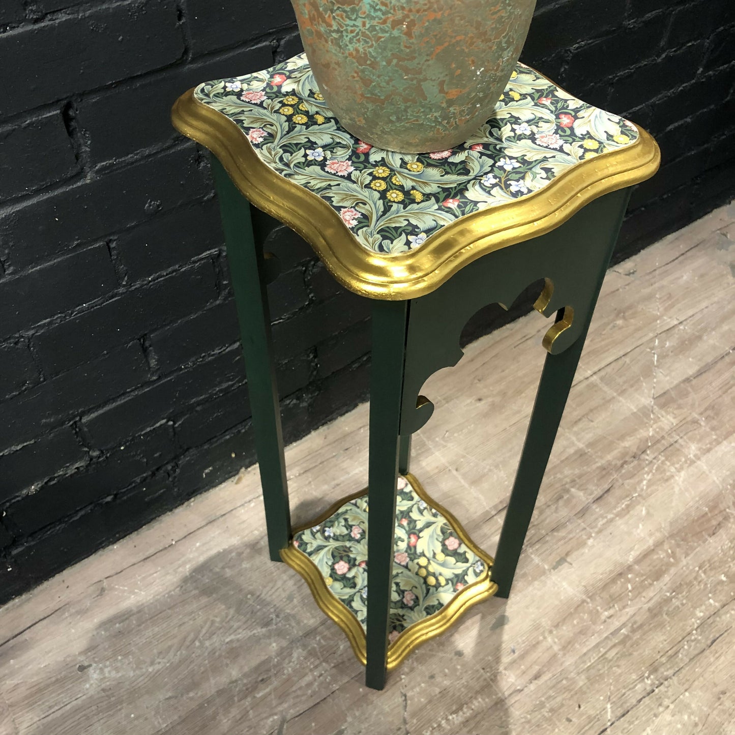Vintage green & gold plant stand/lamp table