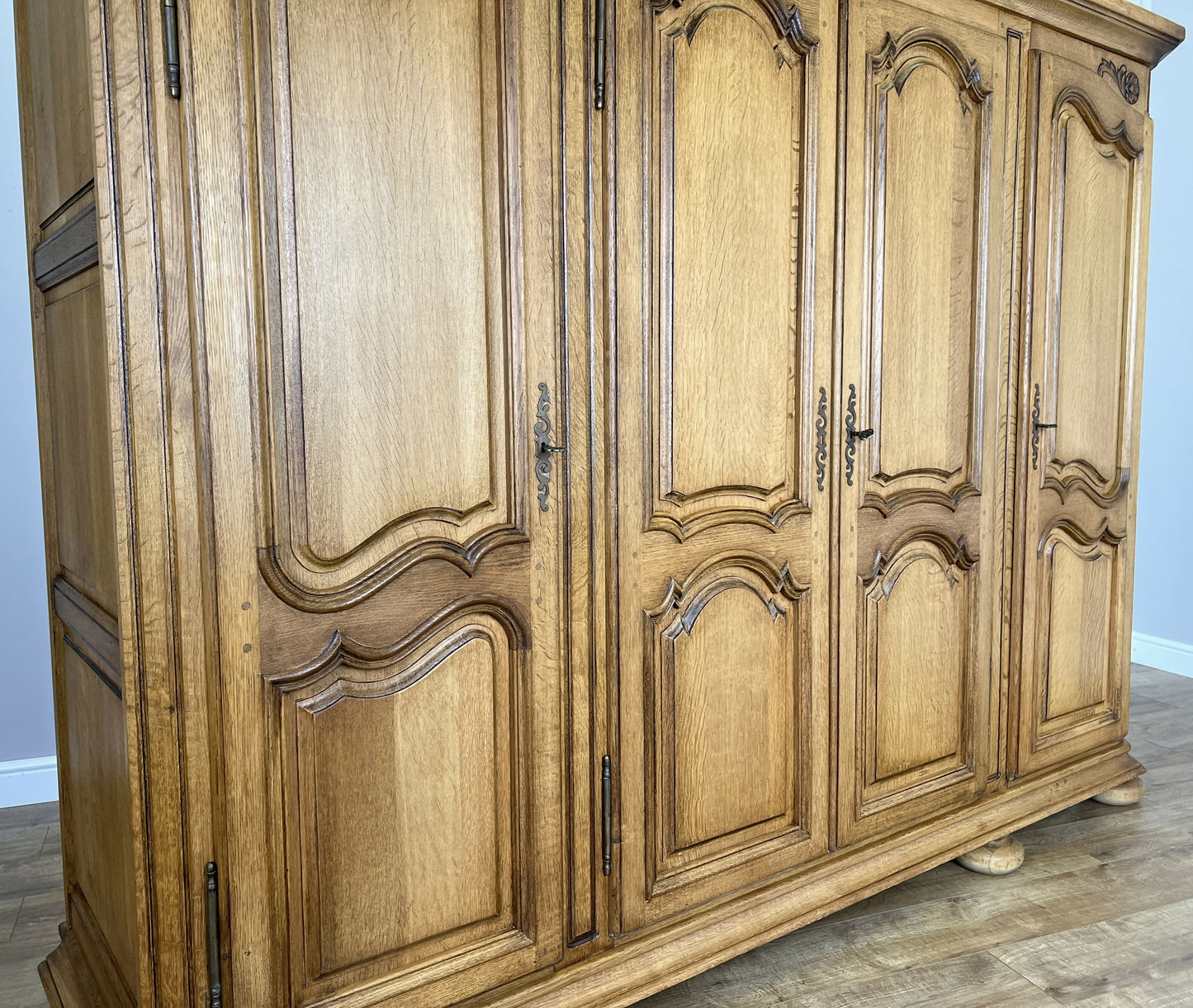 Wardrobe Vintage French Style Oak Four Door Carved Armoire Cabinet LOT 6116