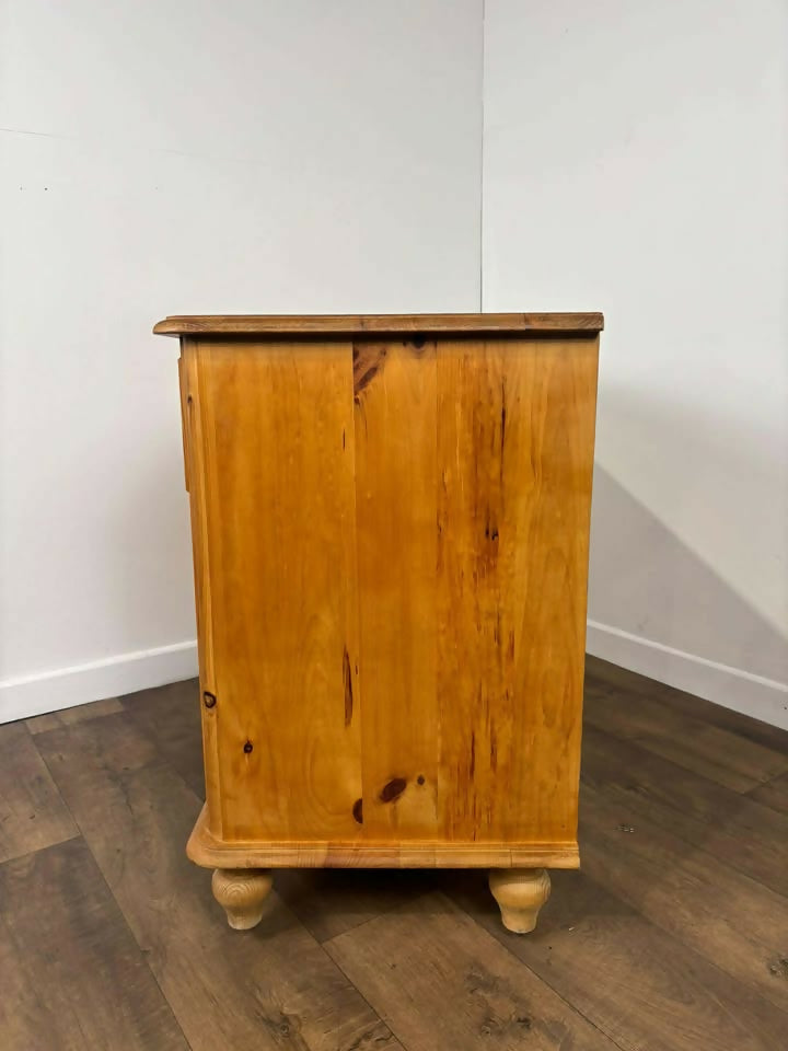 Victorian Style Pine Chest Of Drawers