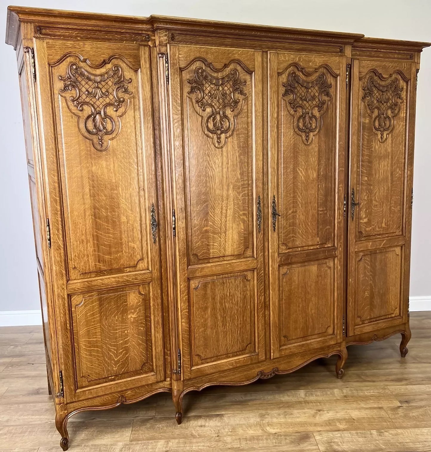 Wardrobe Vintage French Louis XVI Style Oak Four Door Carved Armoire LOT 4877