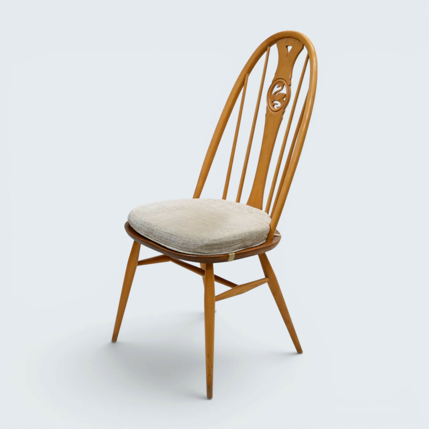 4 Ercol Swan Bow Back Dining Chairs Windsor Bow Light Finish FREE UK Delivery*