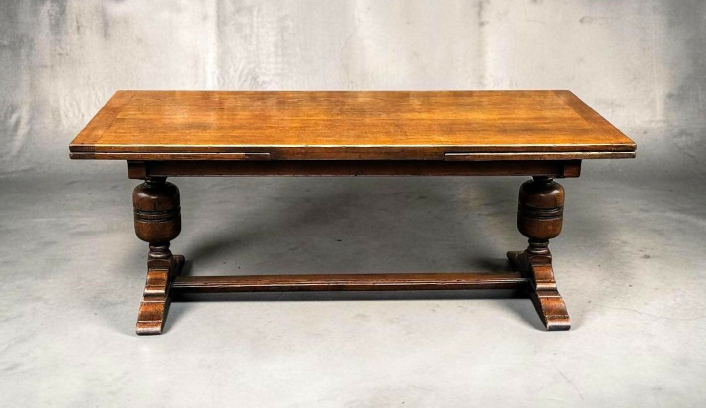 Large Oak Draw Leaf Dining Table Seats 12