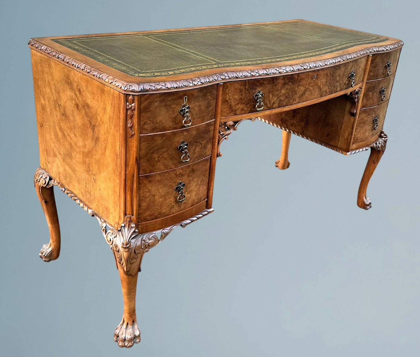 Good Quality Burr Walnut Writing Desk / Writing Table