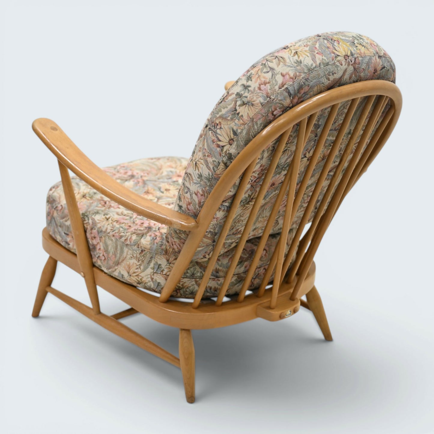 Ercol Windsor Easy Chair Model 203 1970s Blue Label Light Finish FREE Delivery*