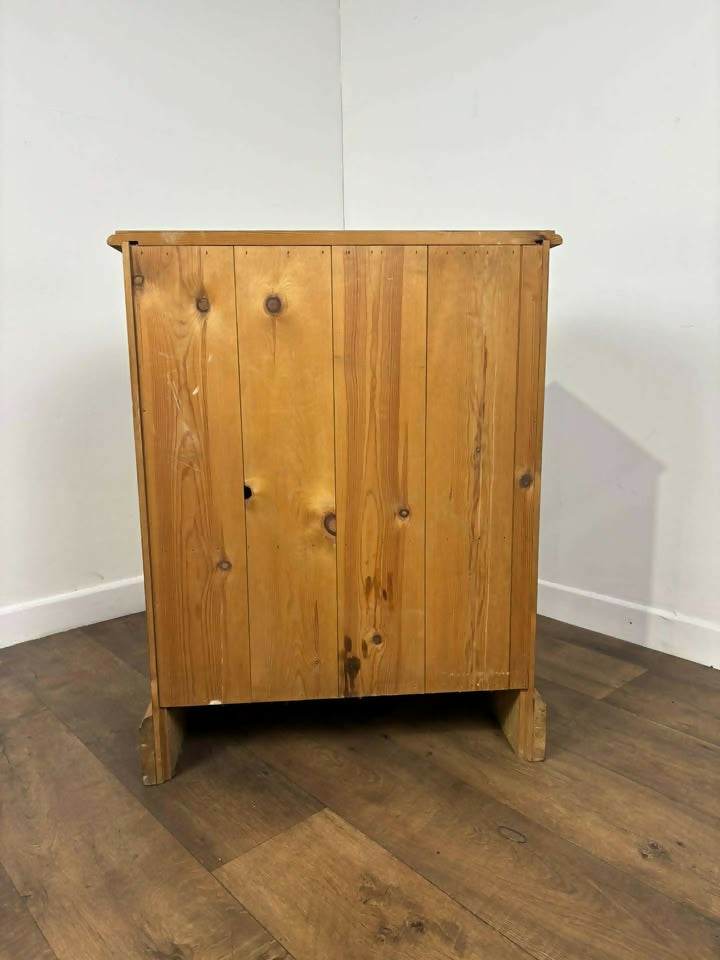 Contemporary Pine Chest Of Drawers