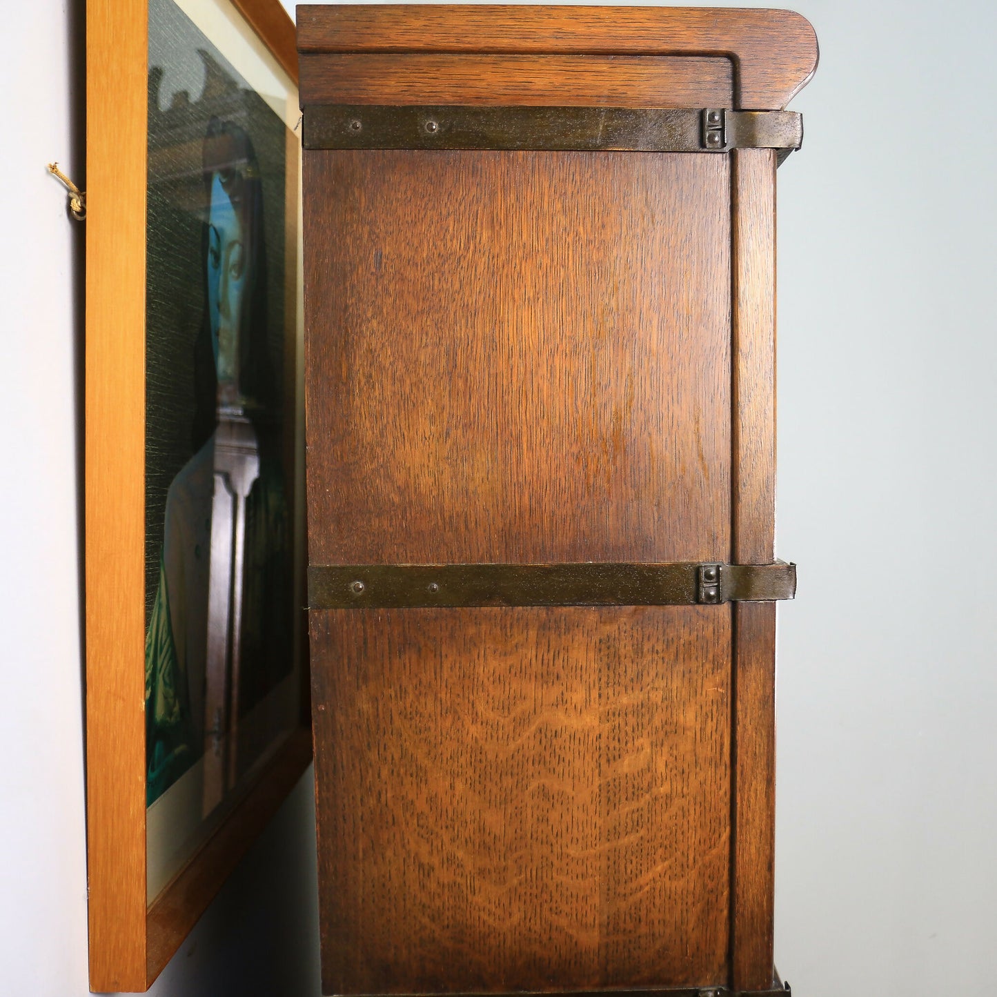 Globe Wernicke Barristers Bookcase in Oak with Diamond Leaded Panes