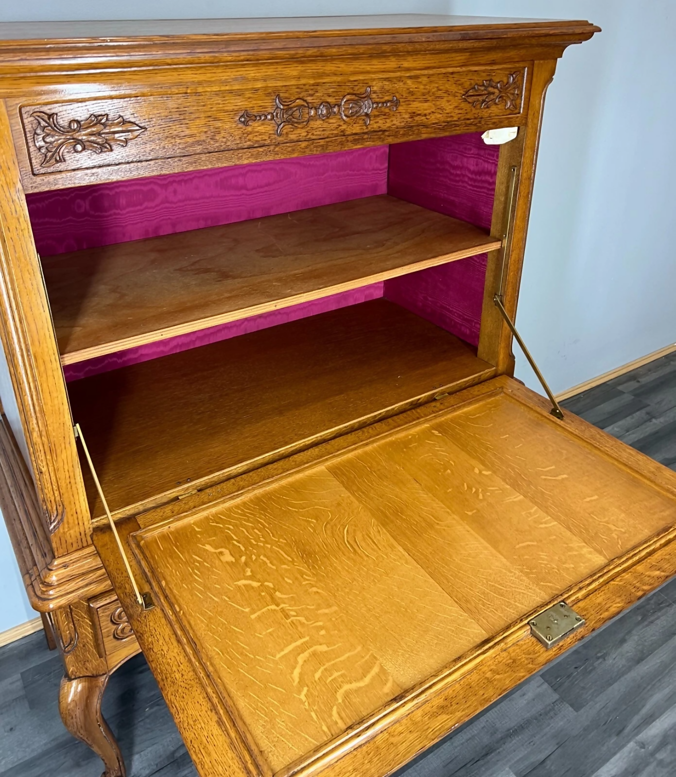 Cabinet Vintage French Style Oak Carved Sideboard with Drawer LOT 3757