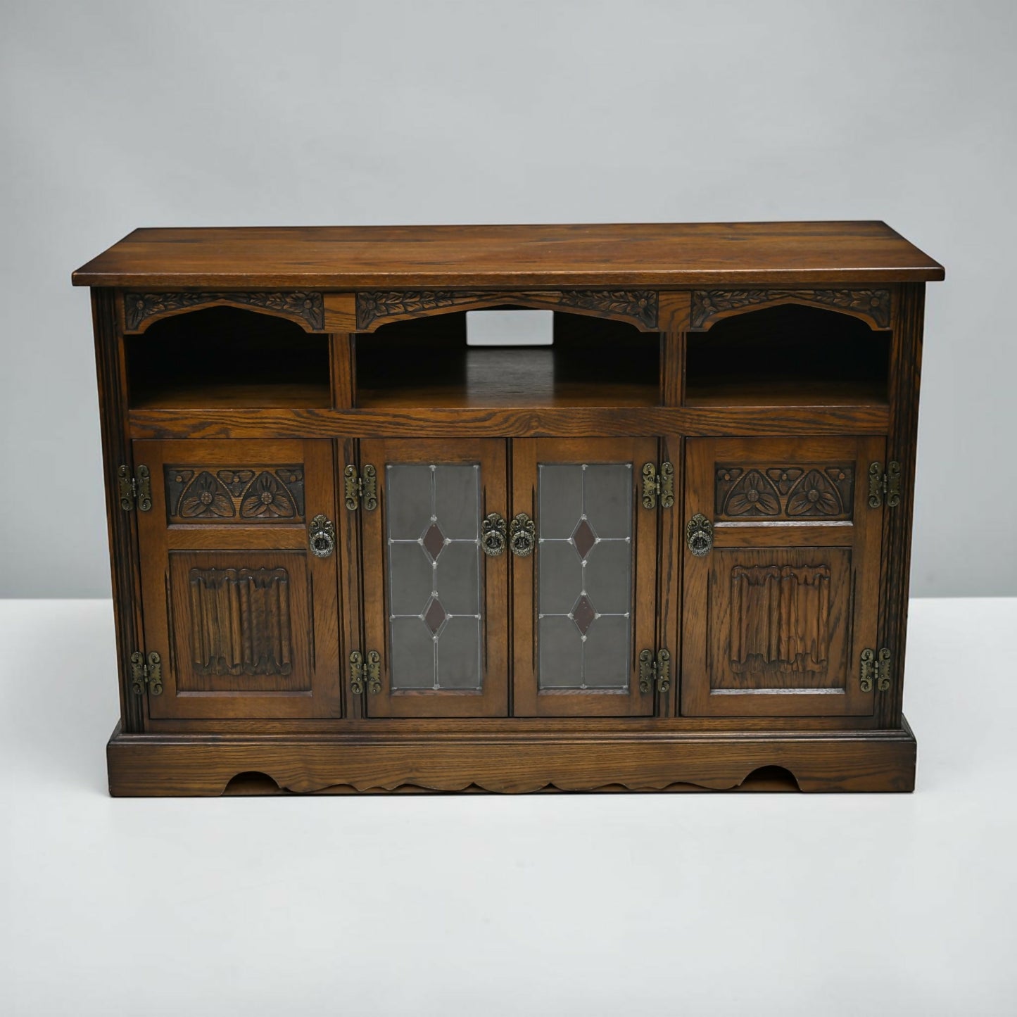 Old Charm Large TV Stand Hi Fi Cabinet Media Unit Unit Light Oak FREE Delivery
