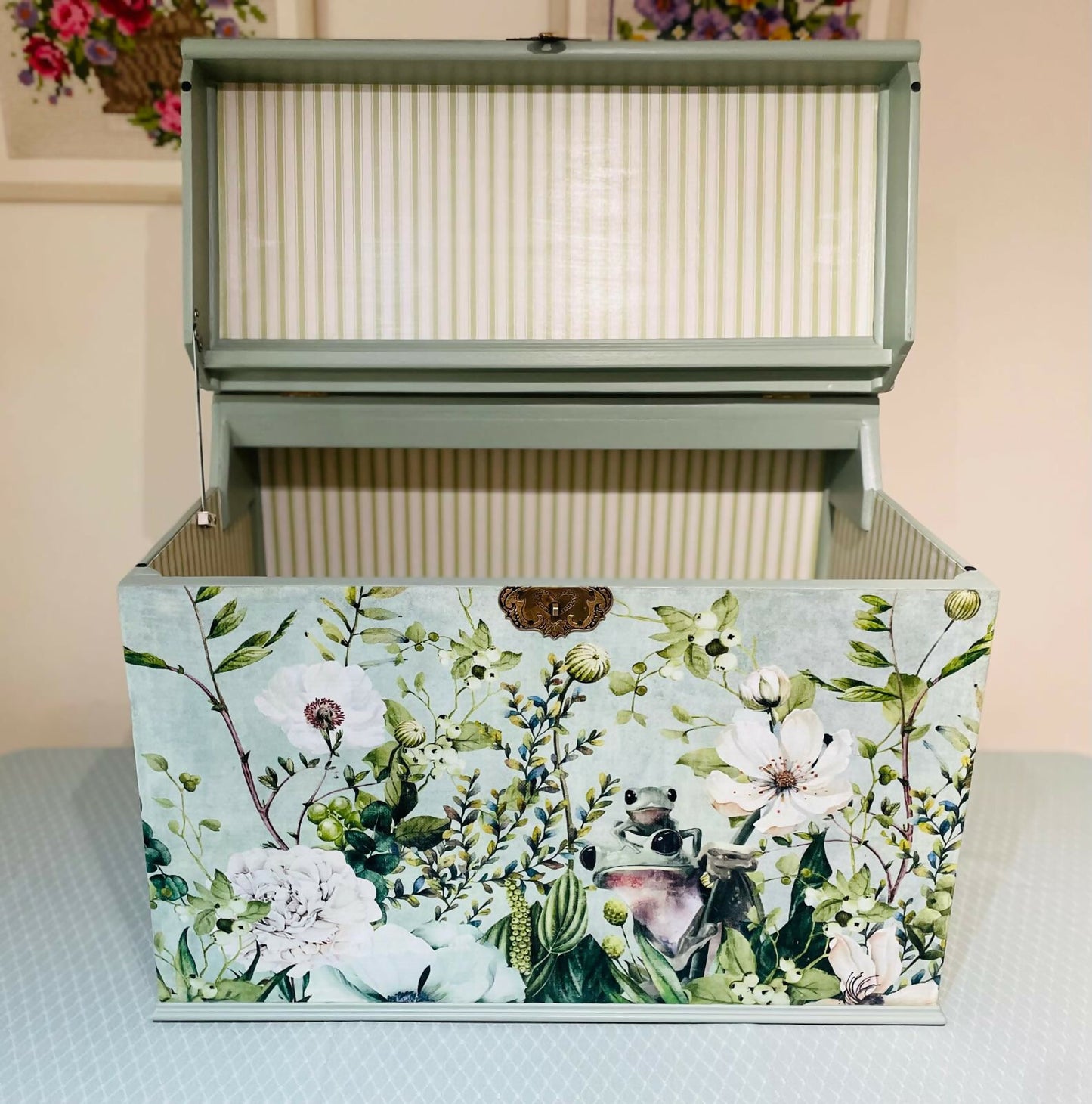 Storage Chest Upcycled Furniture Green Frog Foliage Vintage Storage Box Ottoman