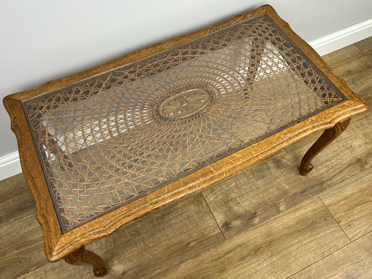 Coffee Table Vintage French Style Oak Carved Glass Top Side Table LOT 6310