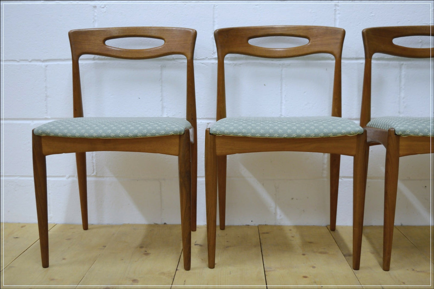 vintage dining chairs Johanes Andersen for Uldum Mobelfabrik teak mid century made in Denmark