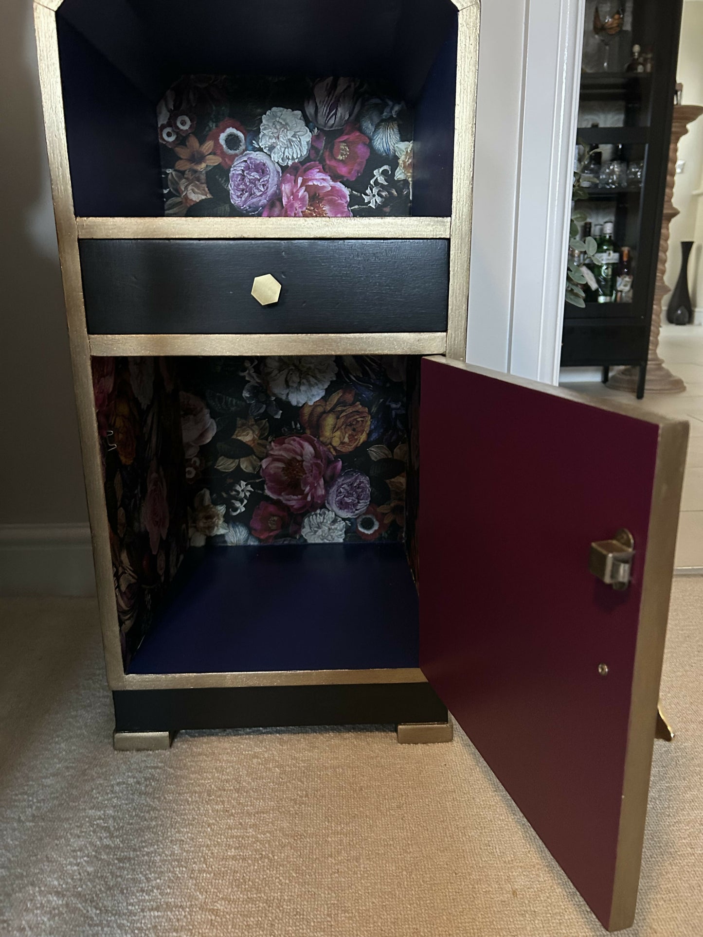 Art deco side table