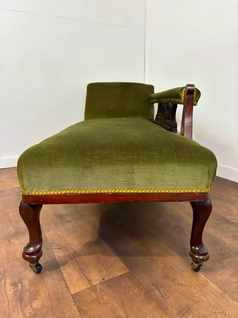 Victorian Mahogany Chaise Longue
