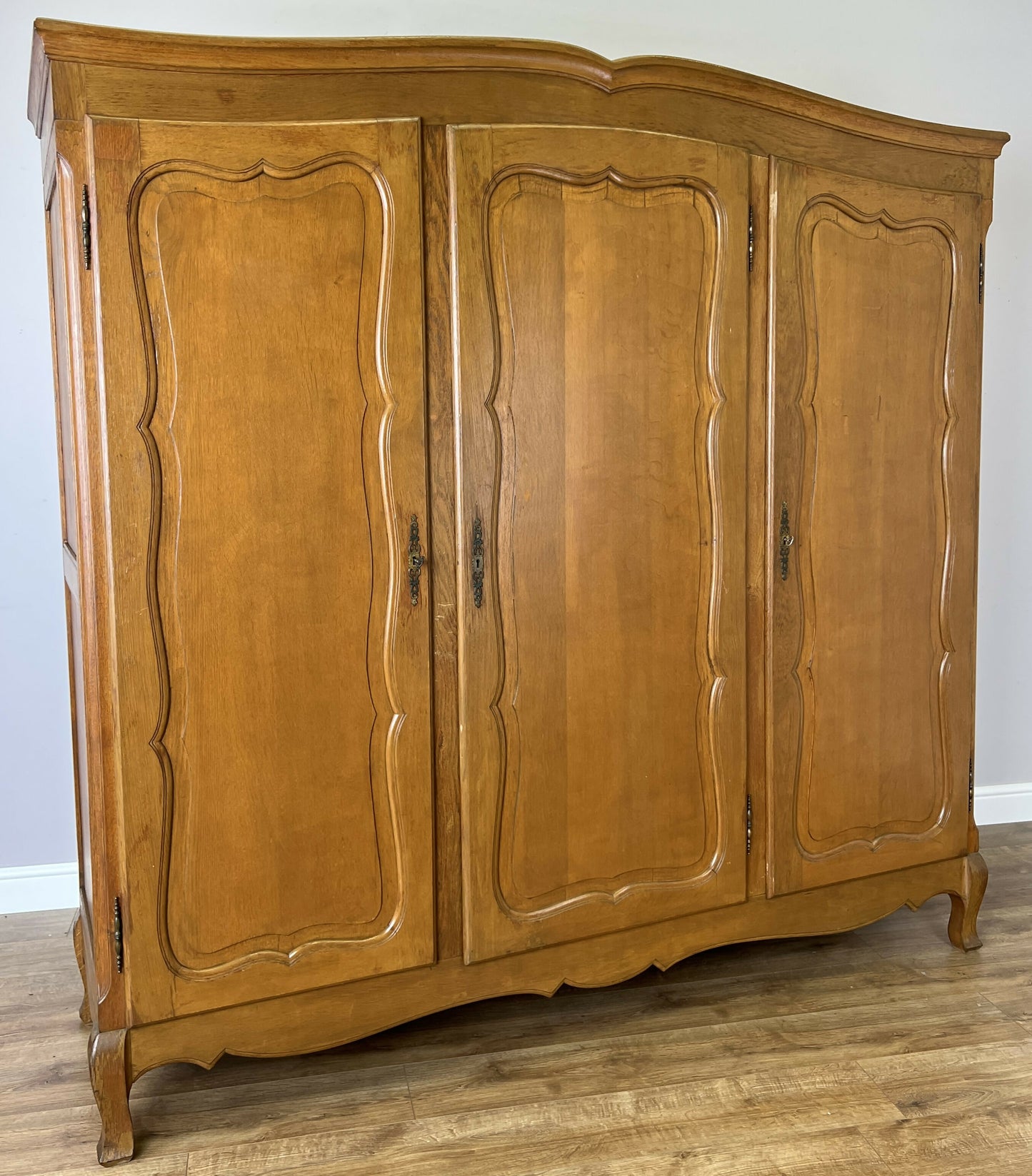 Wardrobe Vintage French Louis XVI Style Oak Triple Door Carved Armoire LOT 6467
