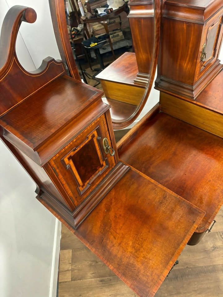 Edwardian Inlaid Mahogany Dressing table
