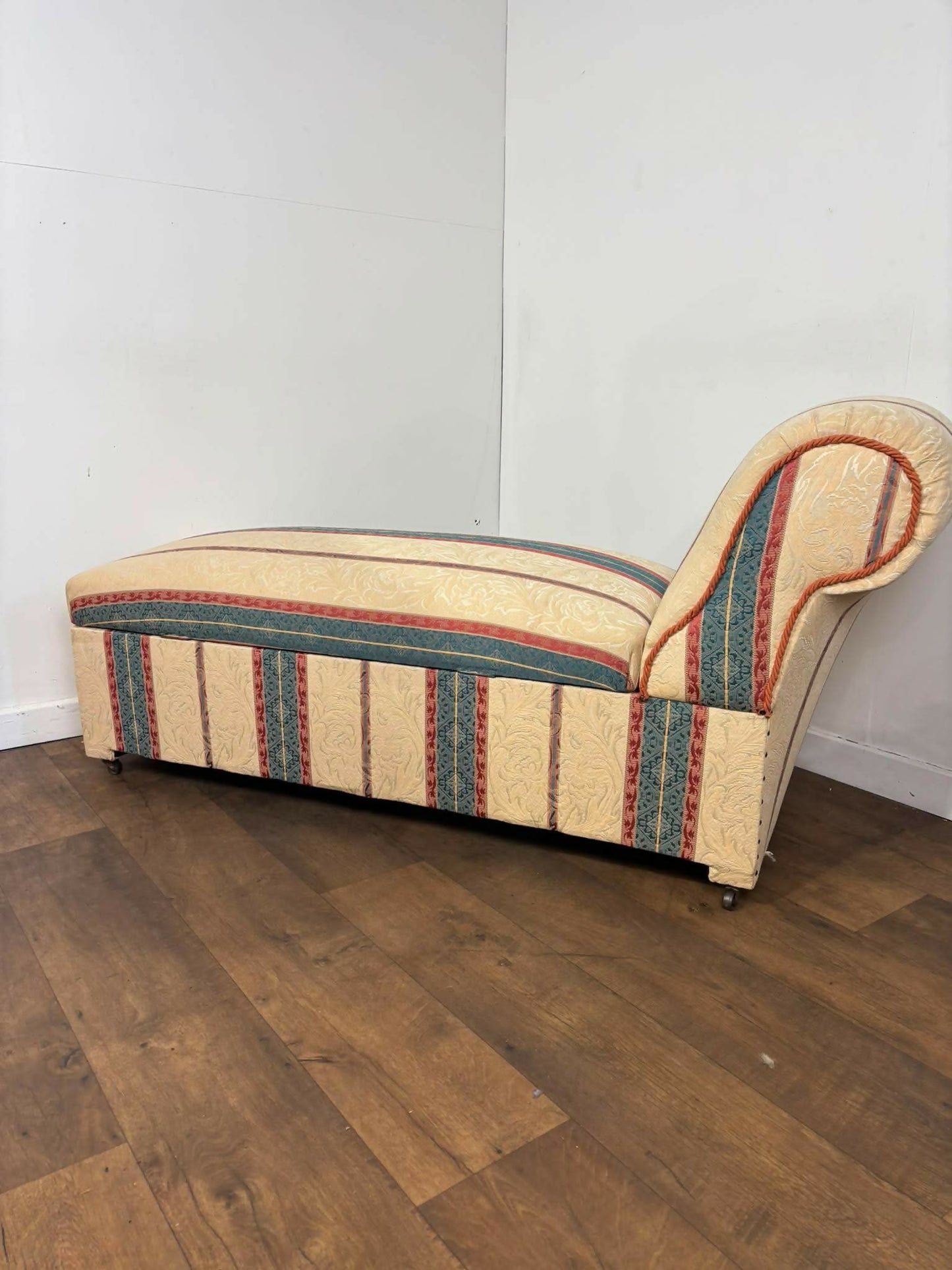 Vintage Striped Day Bed with Ottoman Storage