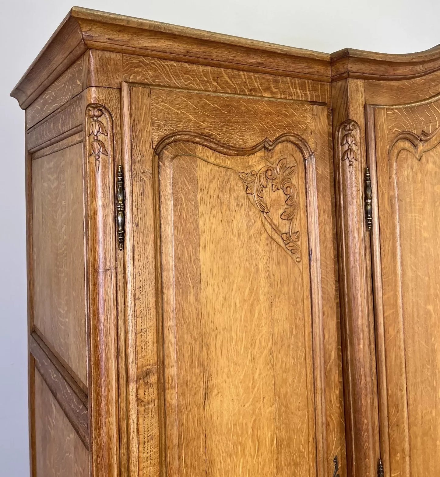 Wardrobe Vintage French Louis XVI Style Oak Four Door Carved Armoire LOT 6099
