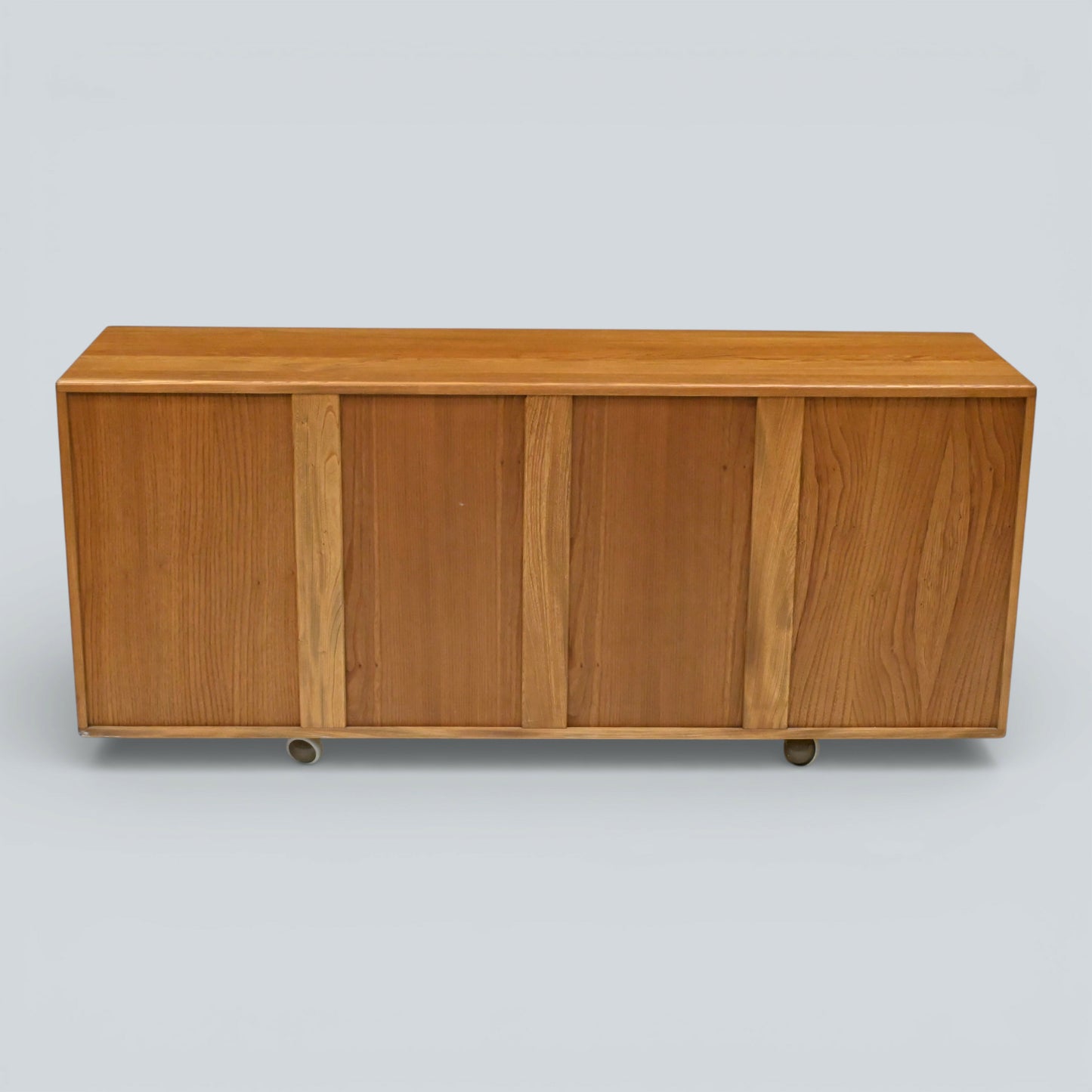 Ercol Windsor Sideboard Model Number 455 Natural Light Finish FREE UK Delivery*