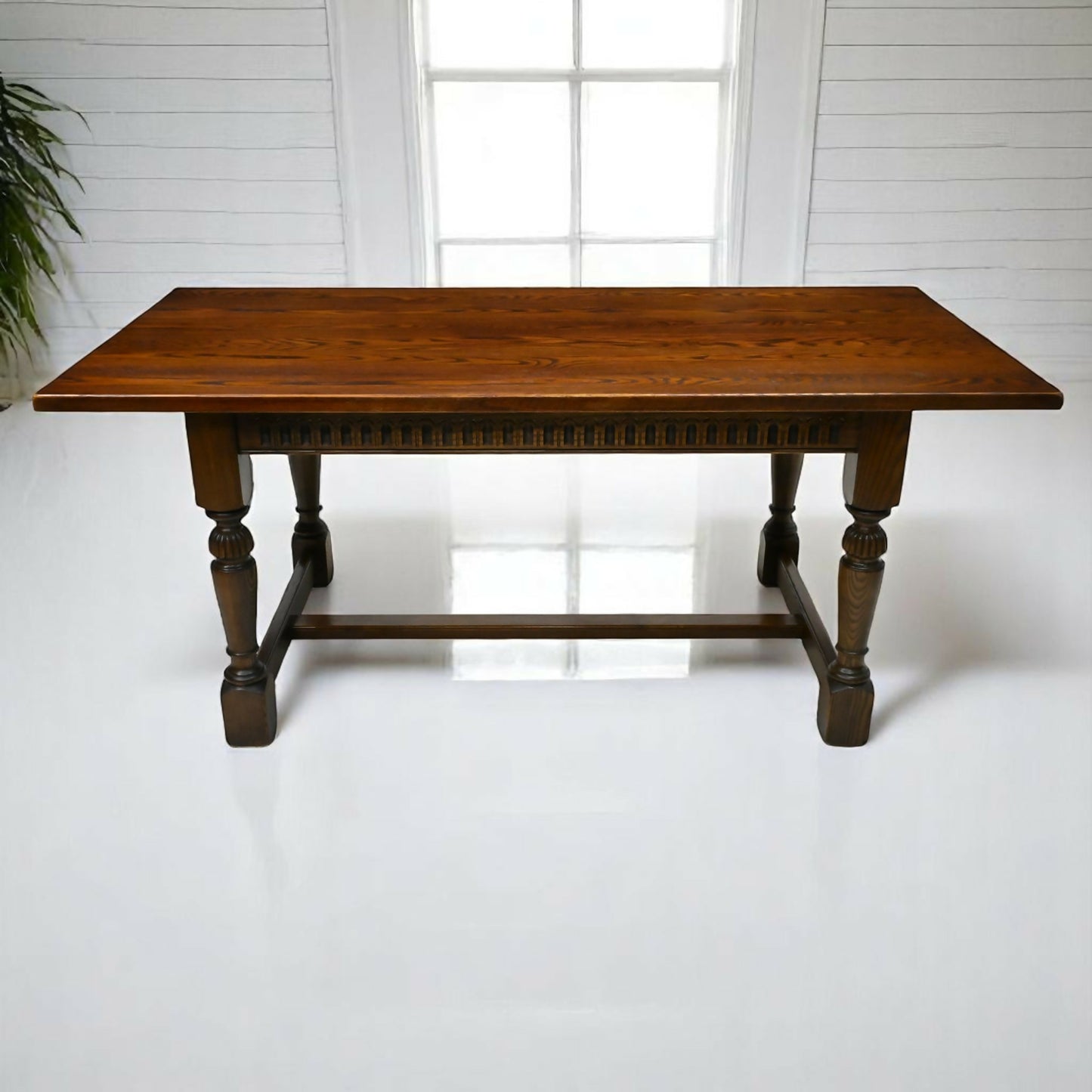 Old Charm Exeter Solid Oak Dining Table Tudor Brown VGC Seats 8 FREE UK Delivery. SBR10334/1504E