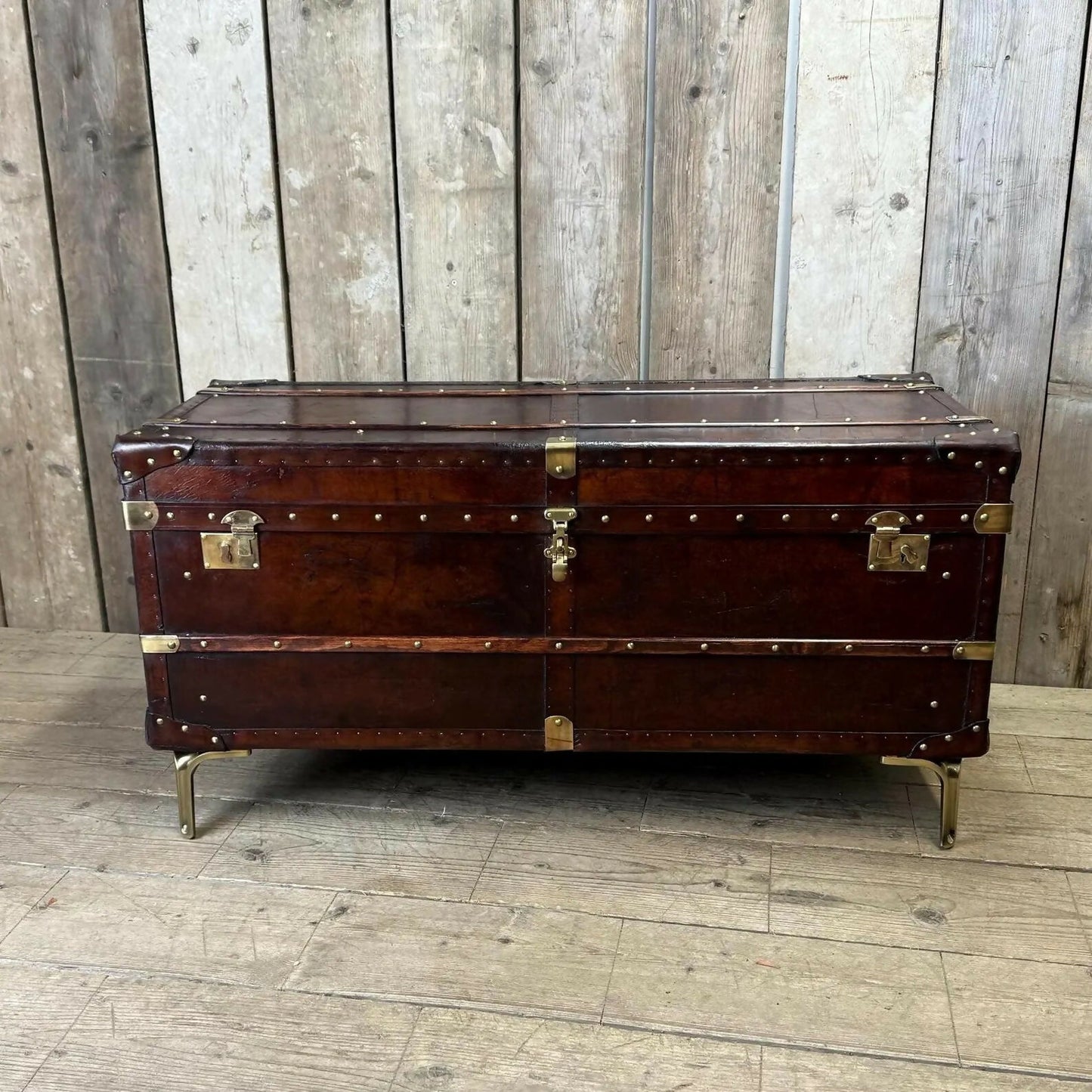 Unique luxury antique leather coffee table trunk