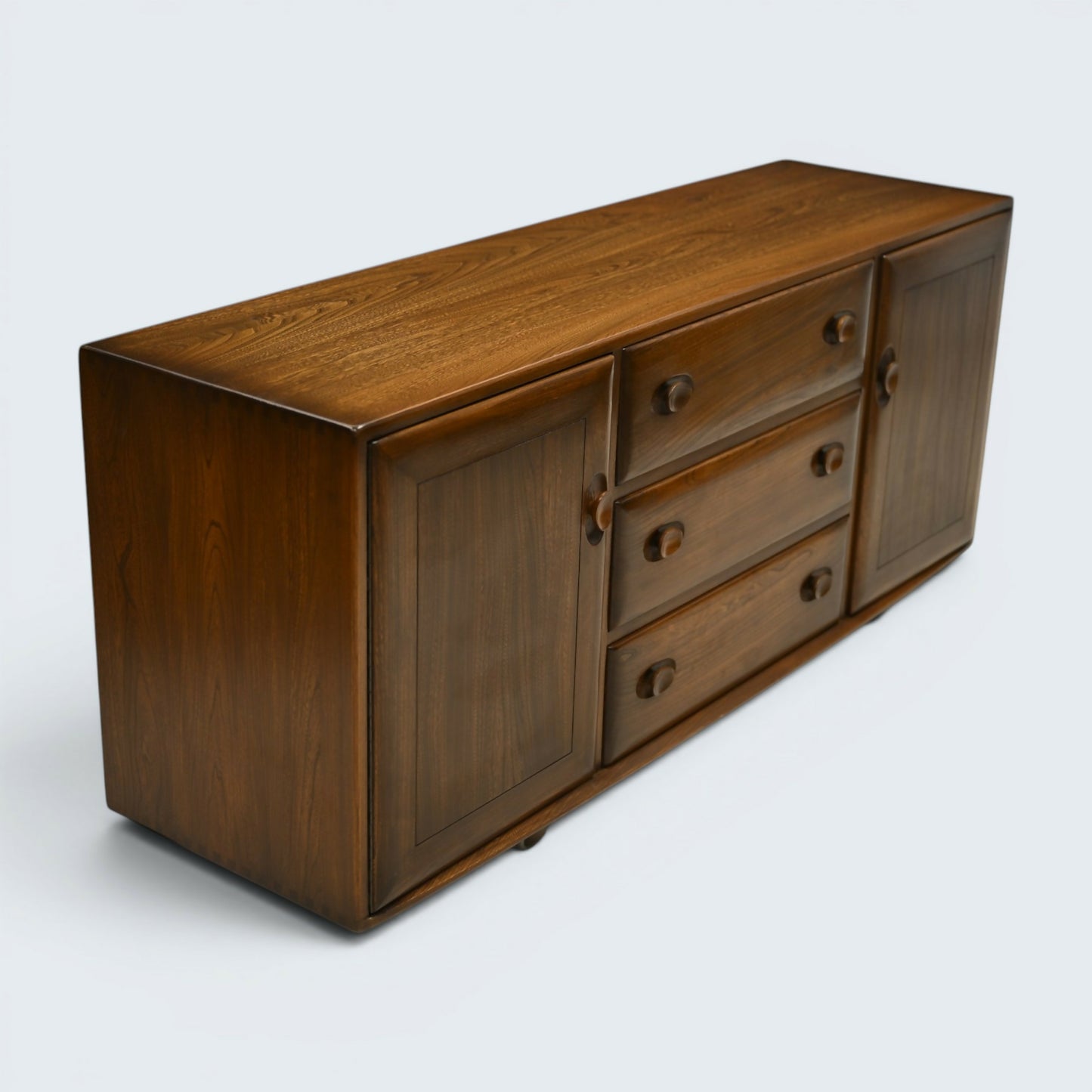 Ercol Windsor Sideboard Model Number 455 Natural Golden Dawn FREE UK Delivery*