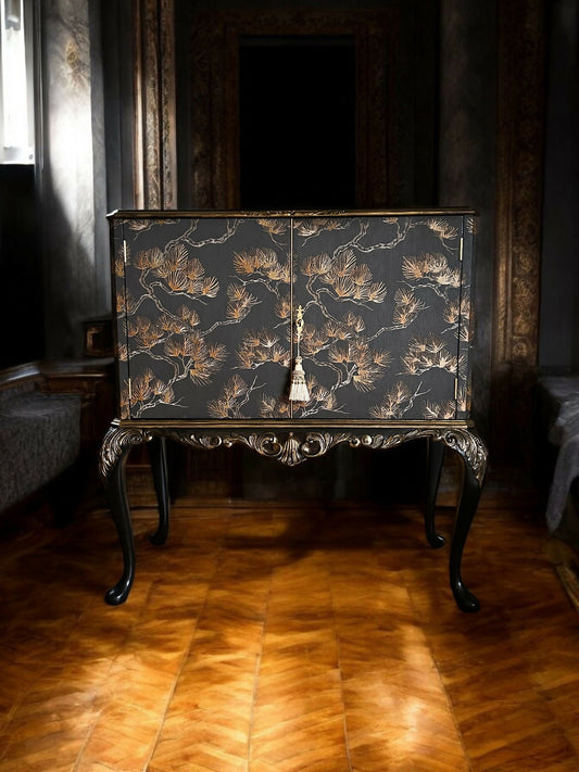 Cocktail Cabinet. Vintage Queen Anne Repro. Chinoiserie style. Black & Gold. Handpainted.
