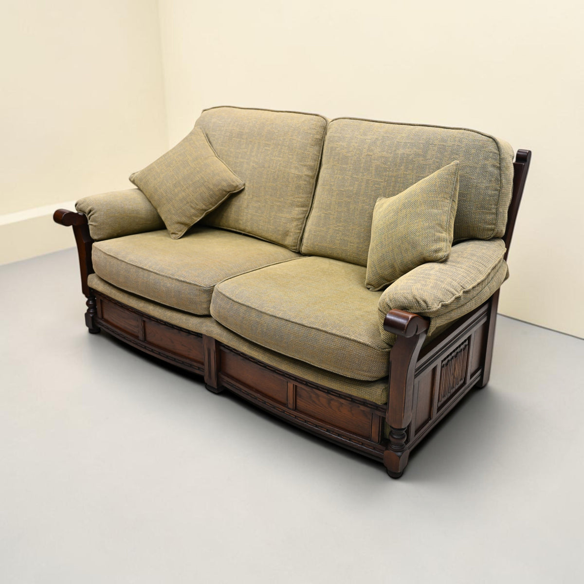 Old Charm Large Sofa 3str Tudor Brown Model 2406 Roxburgh FREE UK Delivery*