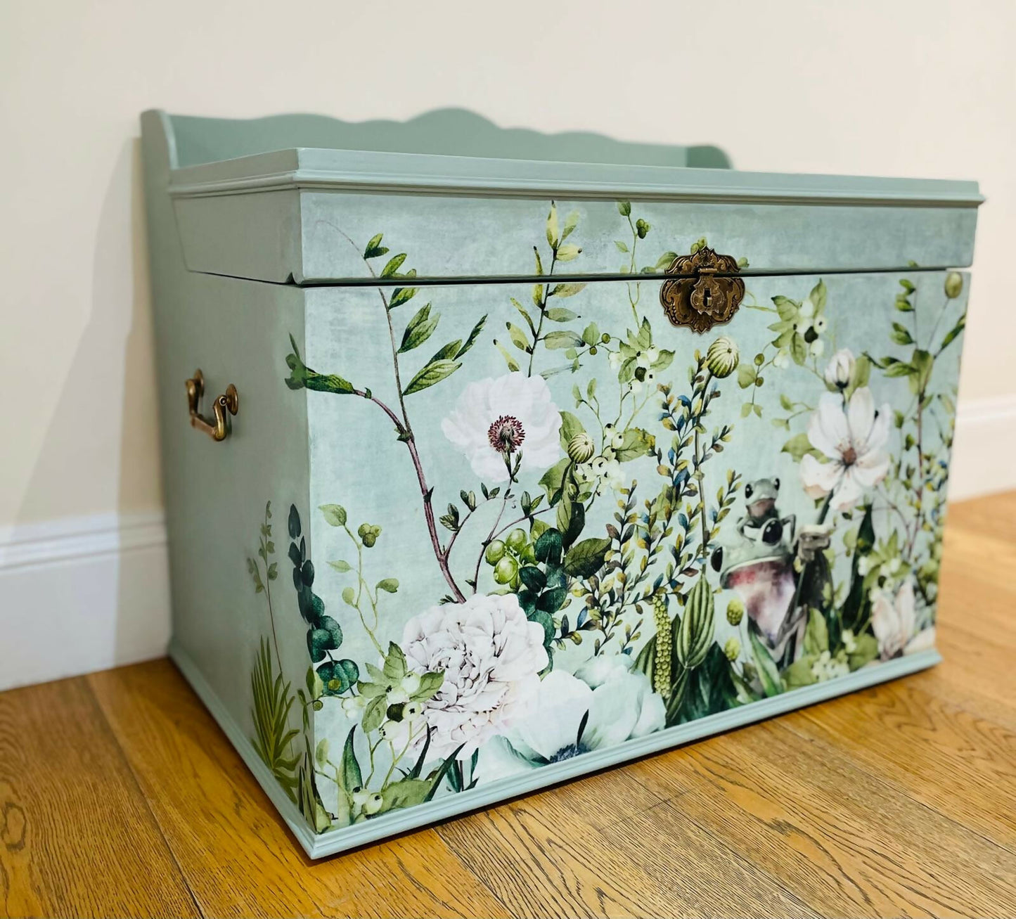 Storage Chest Upcycled Furniture Green Frog Foliage Vintage Storage Box Ottoman