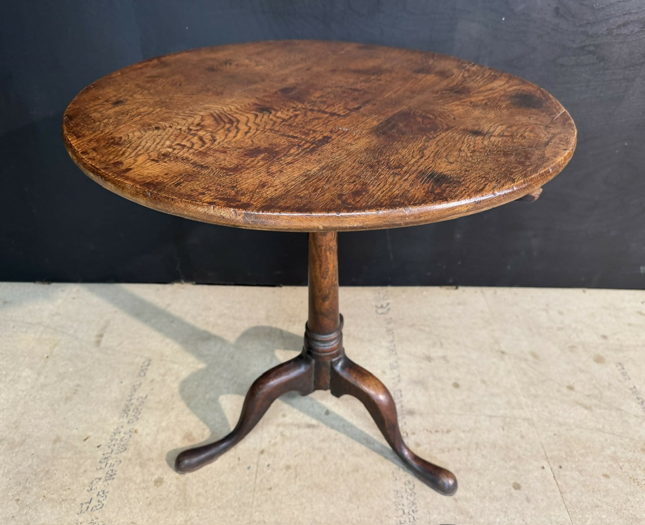 Georgian Oak Tilt Top Table