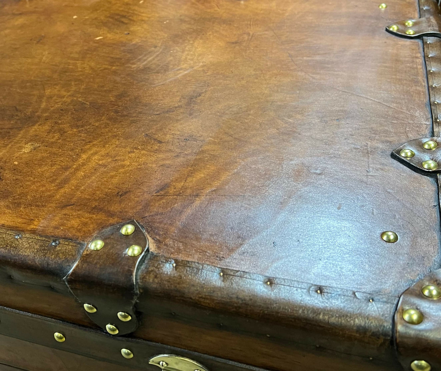 Vintage Coffee Table Storage Trunk, Luxury Home Interiors.