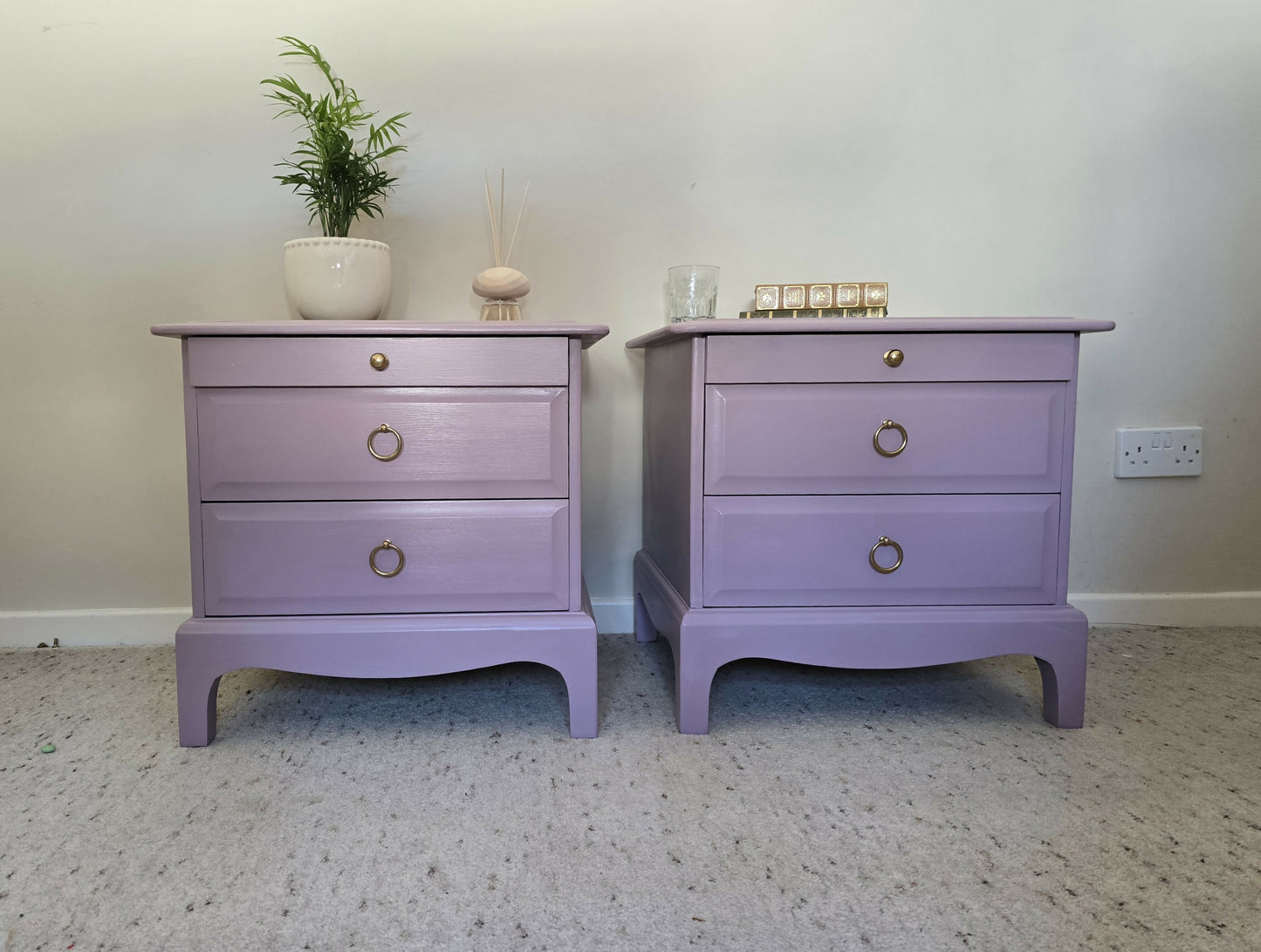 Stag Minstrel Bedsides