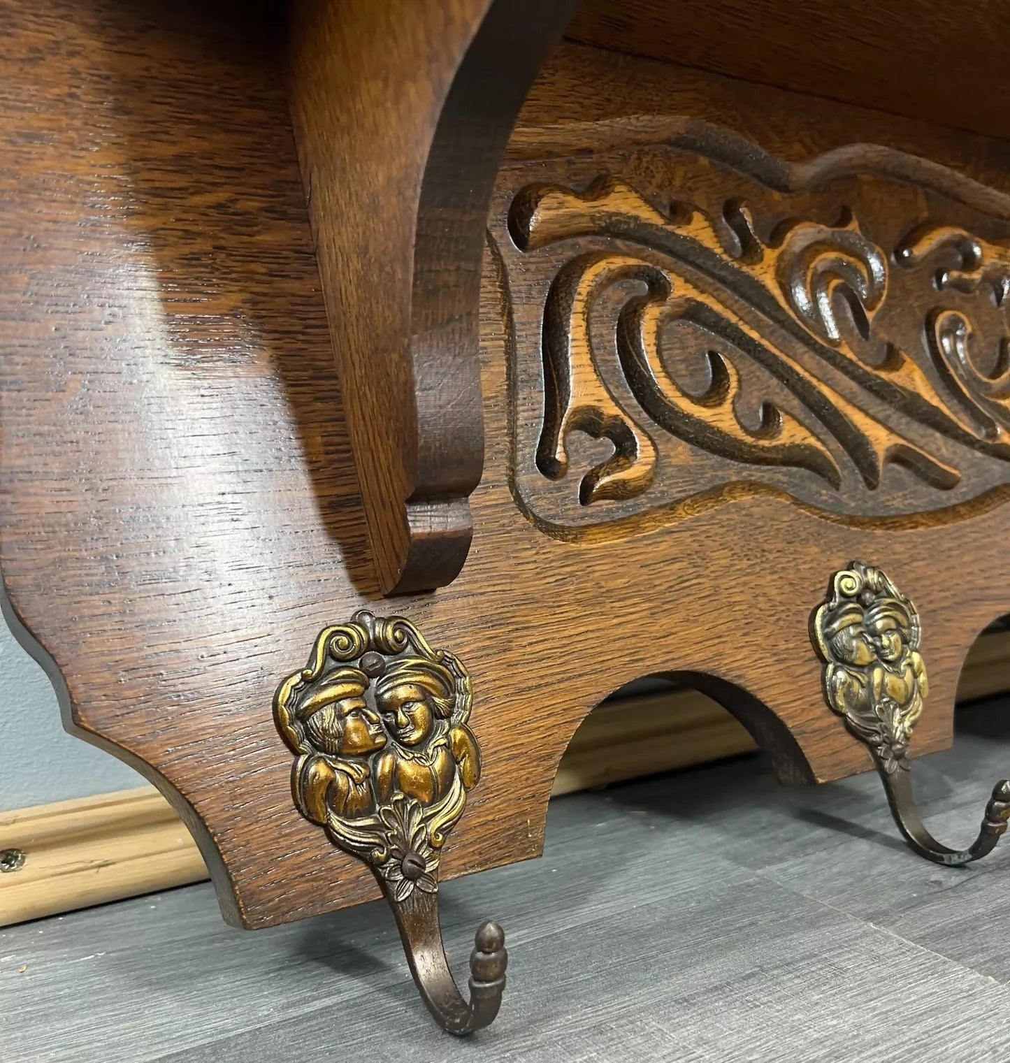 Coat Rack Antique French Style Oak Wall Shelf 6 Hooks Carved Hall Stand LOT 3511