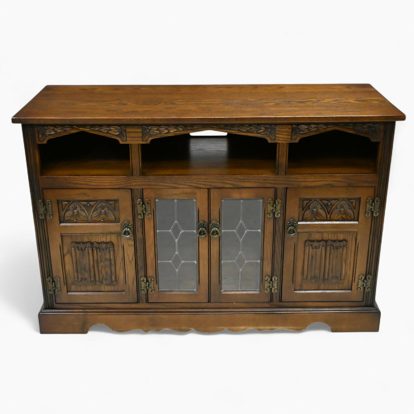 Old Charm Entertainment Cabinet TV Stand Model 2345 Light Oak FREE UK Delivery. SBR10500/2205E