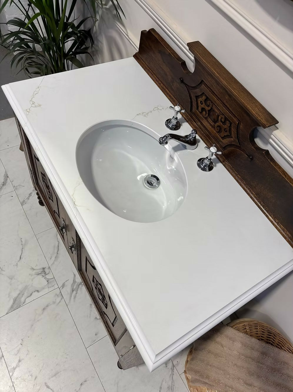 Wide Traditional Wooden Vintage Bathroom Vanity Unit - Mary Queen of Scots
