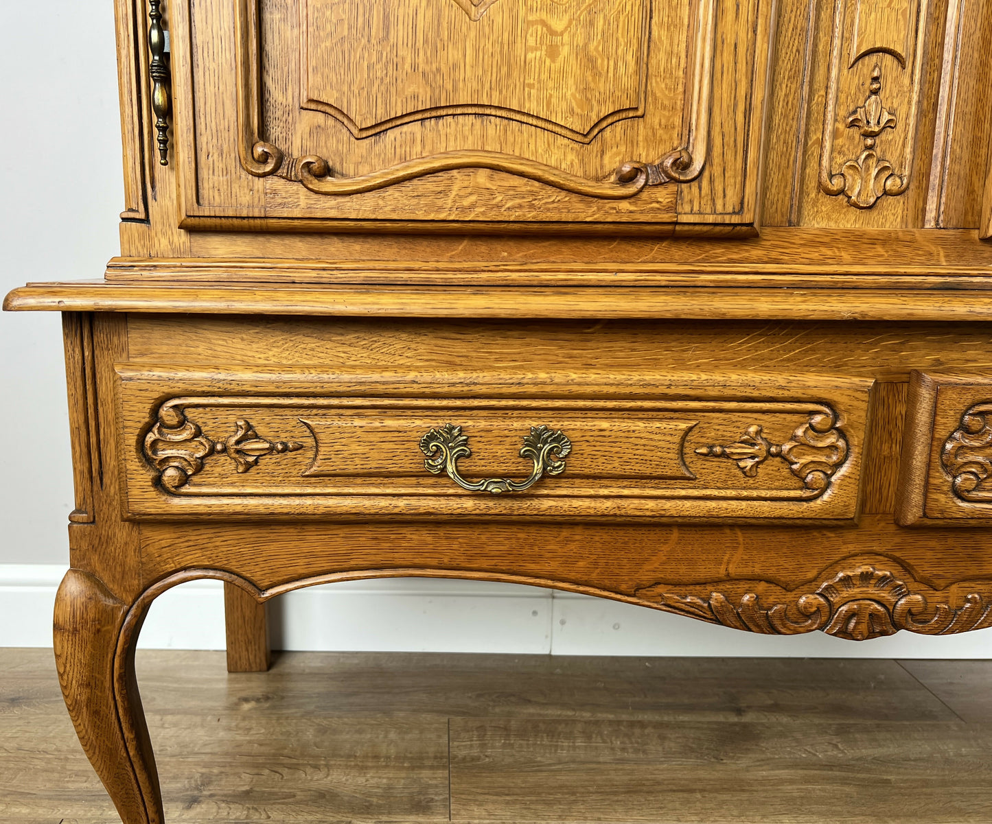 Cabinet Vintage French Louis XVI Oak Display Buffet Carved Sideboard LOT 6316