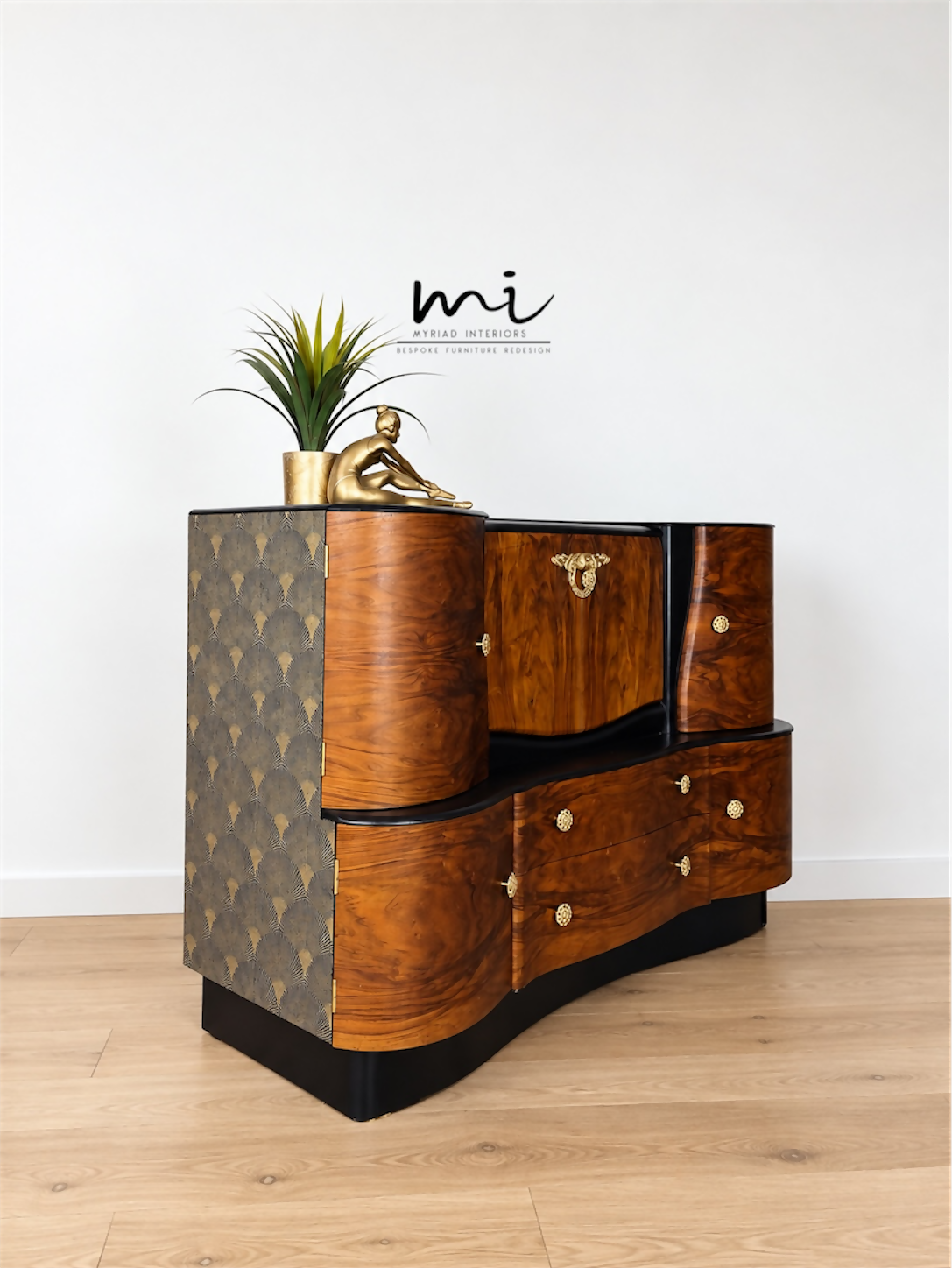 Refurbished Art Deco Burr Walnut Cocktail Cabinet Gold & Black Fan Design, Vintage Bar, Drinks Cabinet, sideboard, 1930s Style, statement