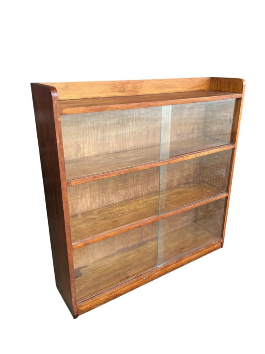Mid century light Oak bookcase / cabinet