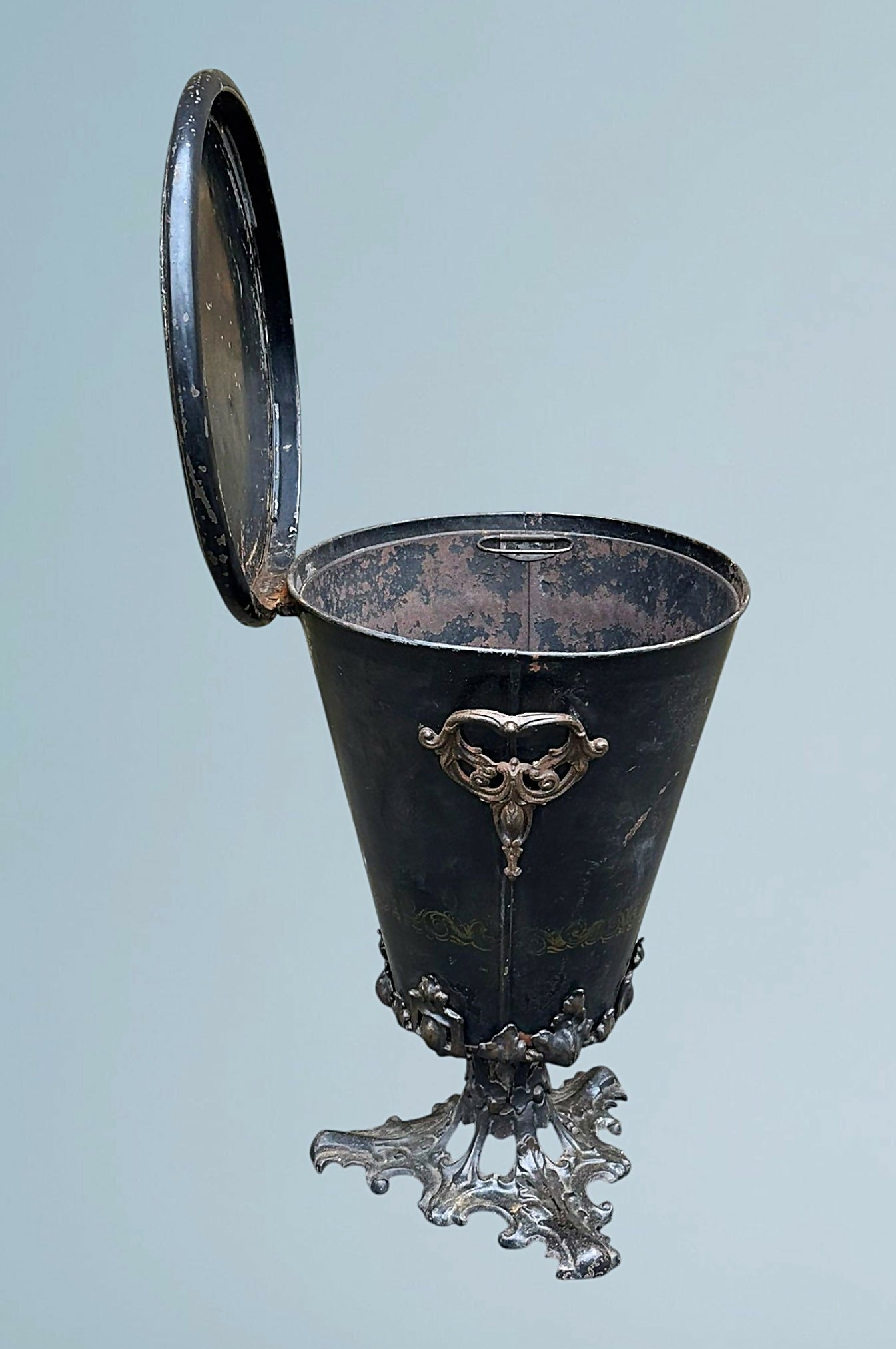 19th Century Antique Country House Toleware Coal Scuttle