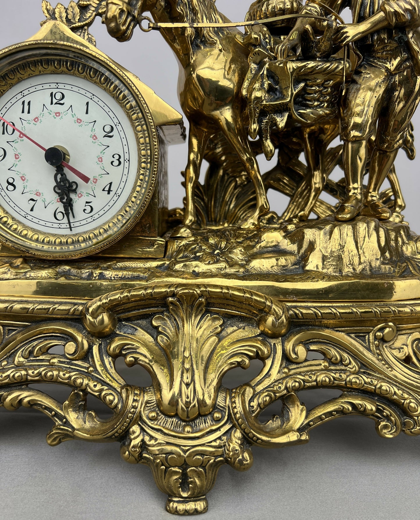 Clock Vintage French Style Quartz Ornate Horse Figure Mantel Clock LOT 6435
