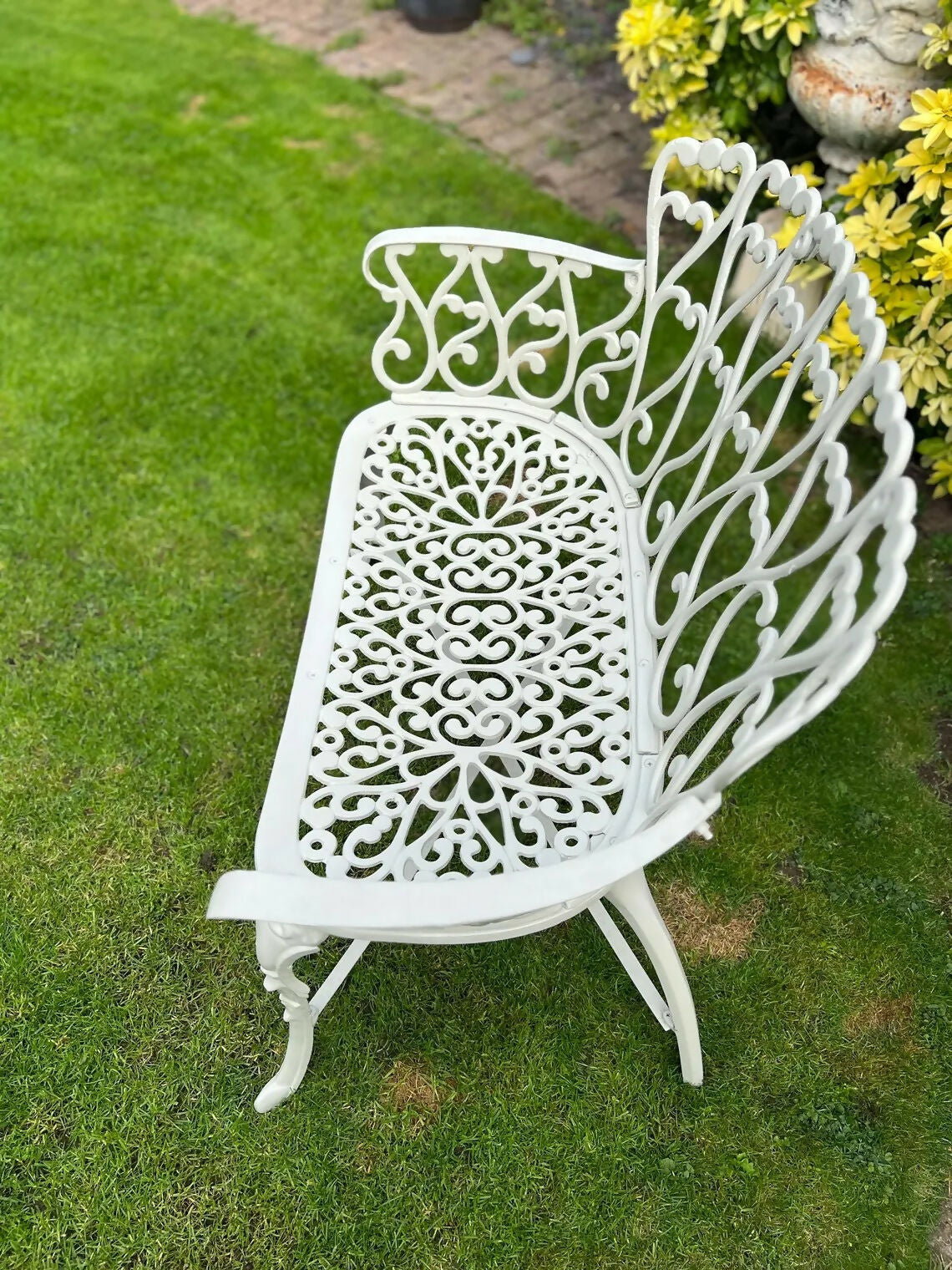 Cast Iron Love Seat Garden Bench in Pebble Grey