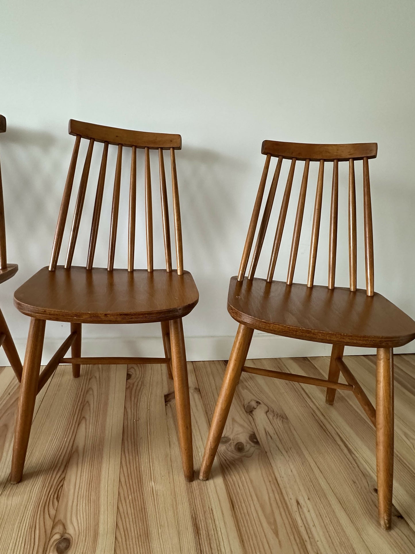 Vintage Set of 4 Mid Century Ercol Style Dining Chairs Stick Back Beech Chairs