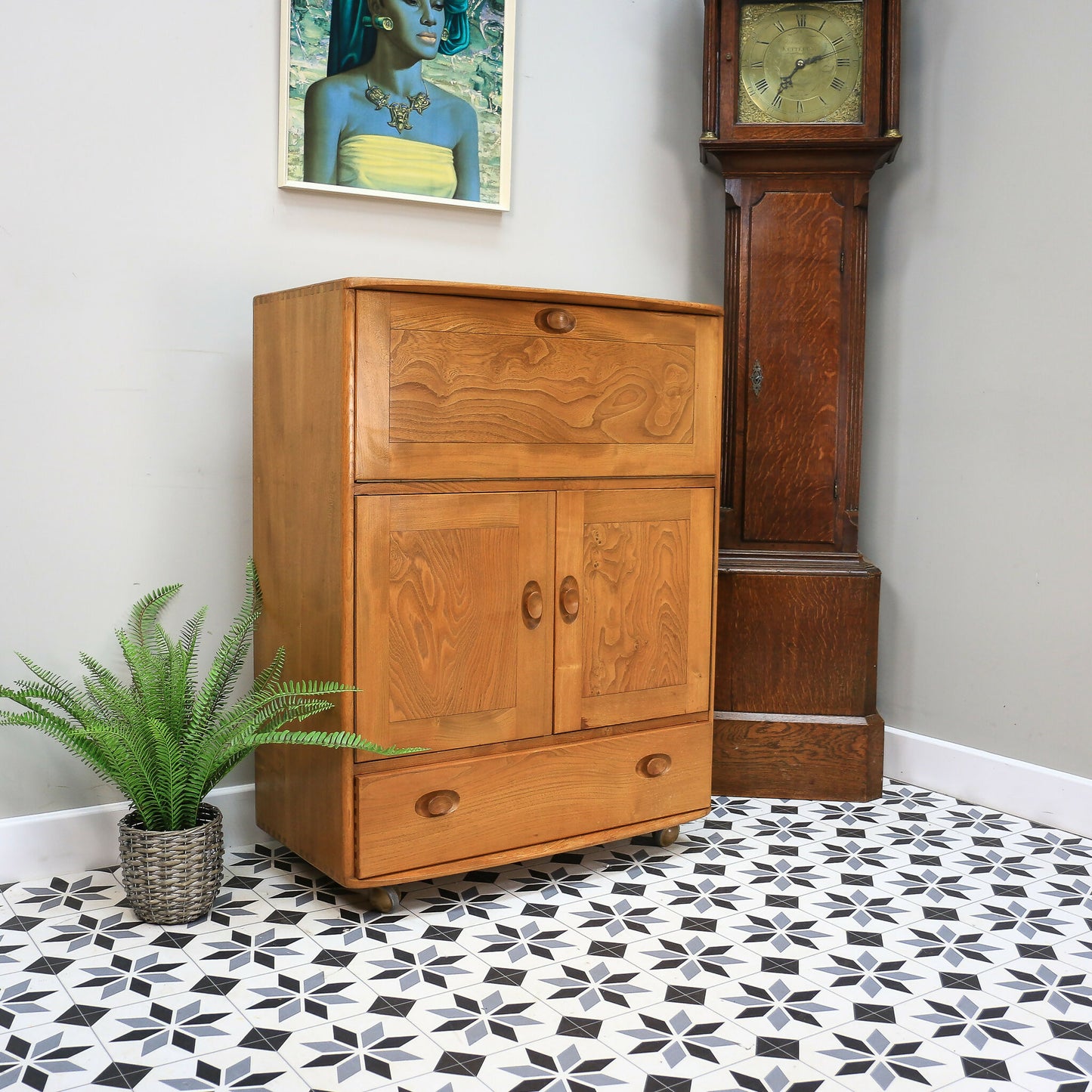Ercol Windsor Blonde Drinks Cocktail Cabinet Bureau in Elm Model 469