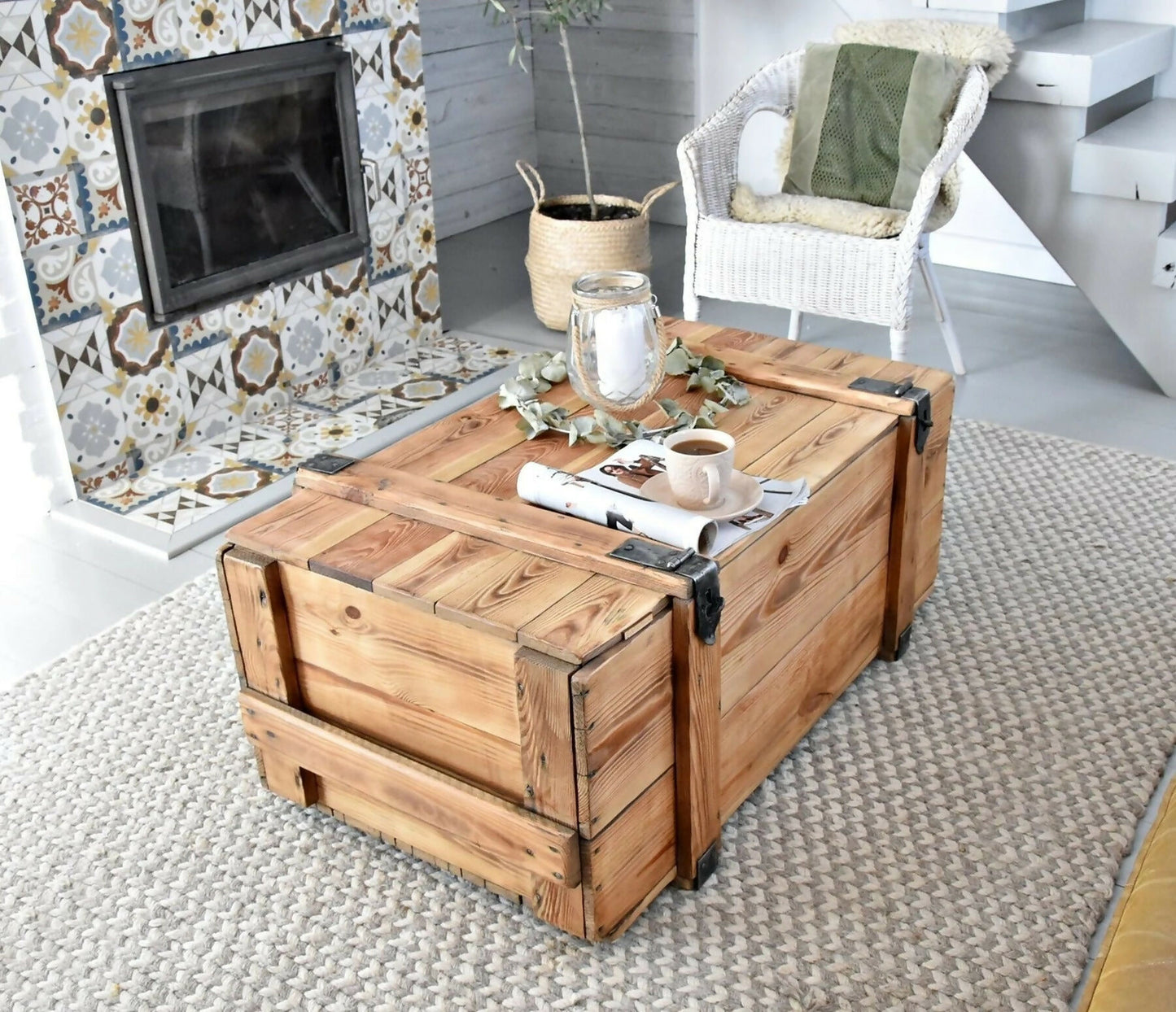Vintage Military Chest Coffee Table – Army Storage Trunk Table Reclaimed Pine Rustic Coffee Table with Wheels Farmhouse Industrial Furniture