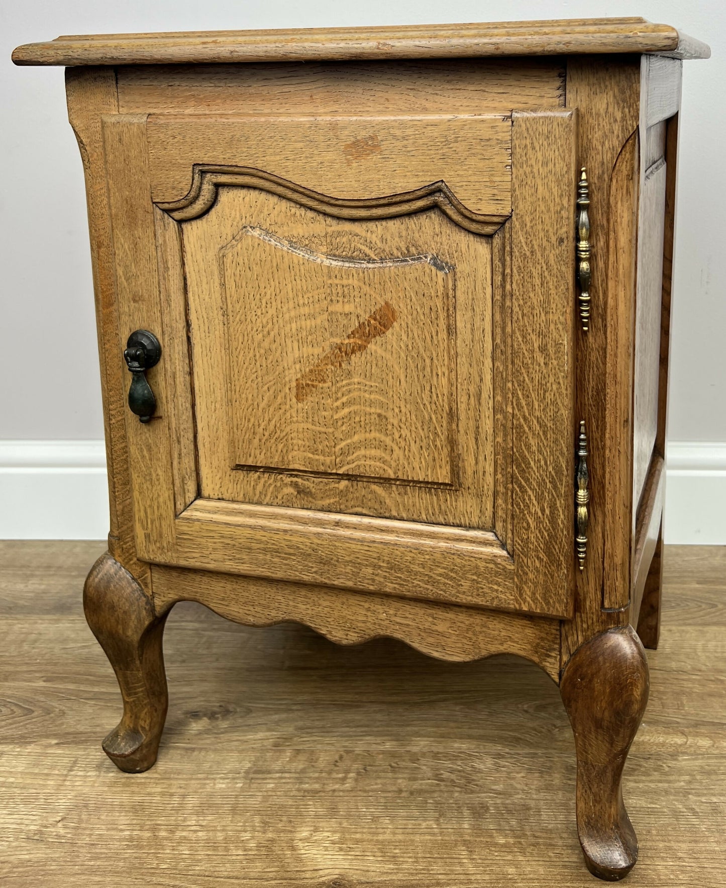 Pair of Bedside Tables Vintage French Louis Style Oak Nightstands Cabinets LOT 6309