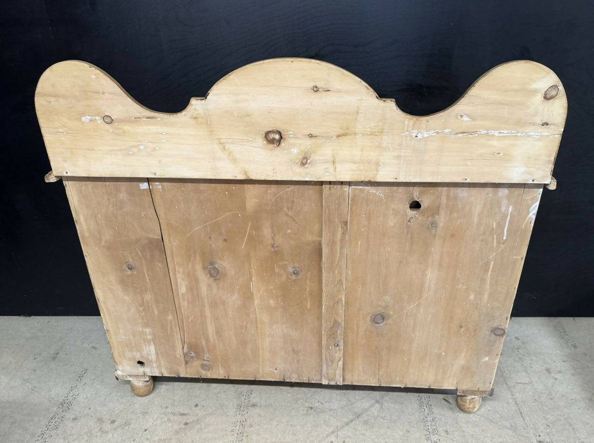 Smaller Pine Dresser